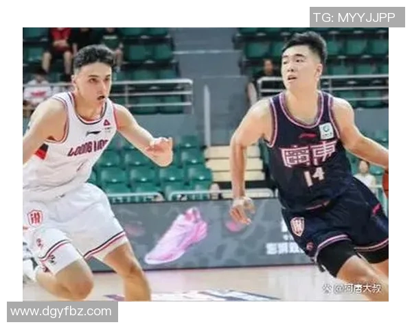 CBA新疆与广东三场激战回顾球队表现与关键时刻分析